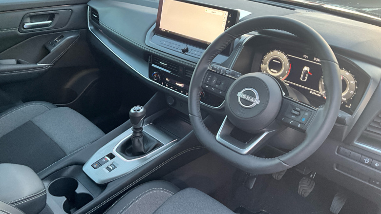 Nissan Qashqai 1.3 DiG-T MH N-Connecta 5dr Petrol Hatchback